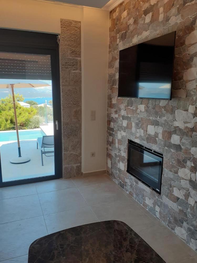 Ionian Stone Luxury Villa Νικιάνα Εξωτερικό φωτογραφία